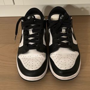 Nike SB Dunk Low Pandas - Sz 9